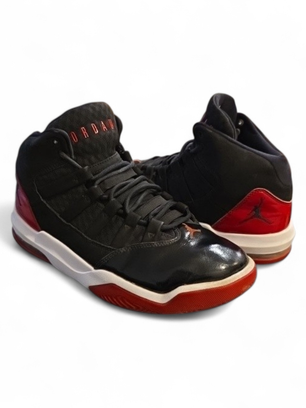 Air Jordan Max Aura 2 Bred Patent Leather Black Red Size 7.5